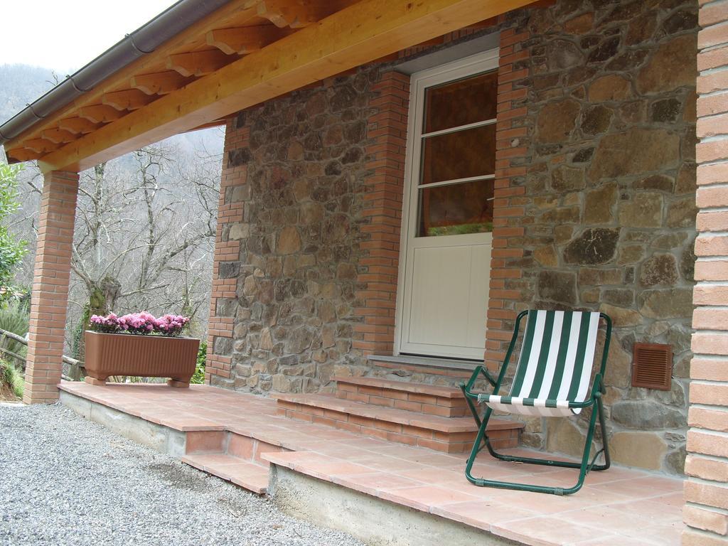 Il Podere Di Giada Bed & Breakfast Bagni di Lucca Ruang foto