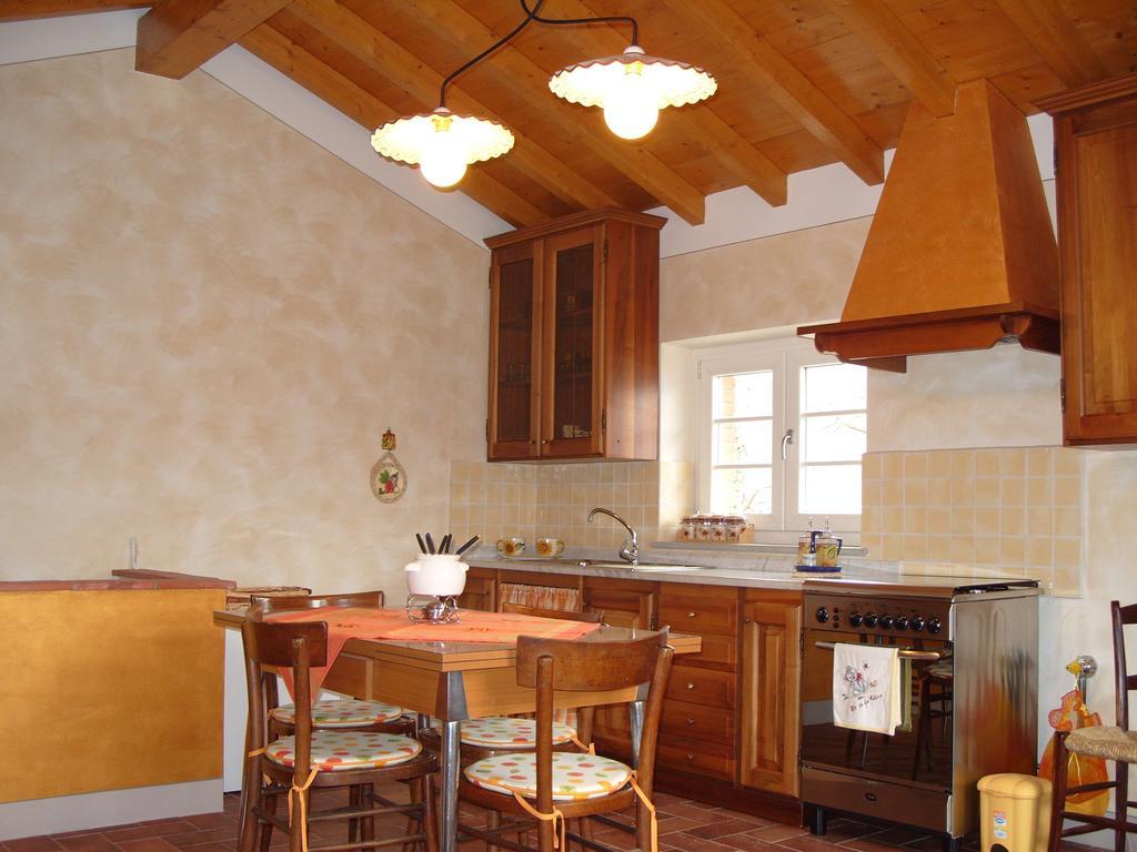 Il Podere Di Giada Bed & Breakfast Bagni di Lucca Ruang foto